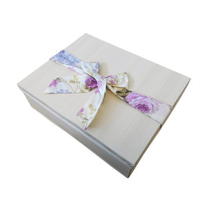 Caja de Regalo Rígida Ecológica con Cartón Gris, Acabado Brillante y Mate - Product Image 1