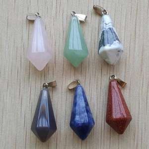 Pendentif en pierre de labradorite plaqué argent sur laiton, 12 mm, vente en gros, prix de gros et MANGALMAY CORPORATION - Product Image 6