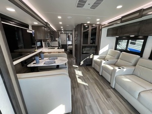 สำหรับรถบ้านรุ่นใหม่ล่าสุดปี 2026 J-a-y-c-o P-r-e-c-e-p-t 36C RV พร้อมจัดส่งแล้ว - Product Image 2