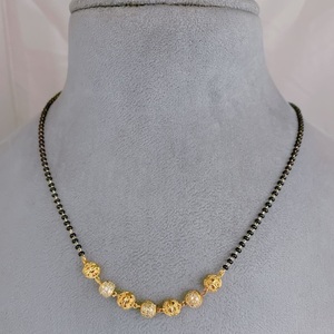 Cadena chapada en oro de una sola capa de moda Mangalsutra con aspecto perfecto para bodas y colección de uso diario para mujeres - Product Image 1