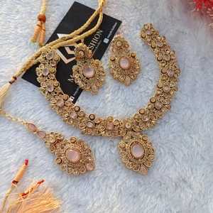 Diseña Tu Propio Conjunto de Collar, Pendientes, Matha Patti y Bindi, Conjunto de Joyería Artificial de Lujo para Novias, 4 Piezas - Product Image 4