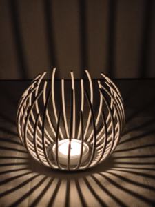 Support élégant pour lampe à thé en métal, parfait pour les salons modernes, les chambres et les centres de table - Product Image 4