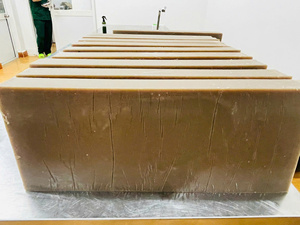 Savon artisanal premium à l'huile de coco vierge, hydratant pour le visage et le corps, marque privée, fabrication OEM ODM - Product Image 2