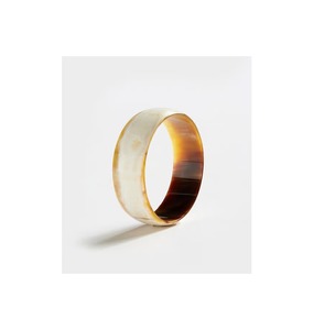 Brazalete de cuerno natural hecho a mano de alta calidad Brazalete de cuerno natural hecho a mano elegante para un aspecto elegante - Product Image 1