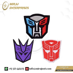 Insigne de décoration en jean Fournisseur en gros de Transformers Autobot Écusson de broderie Patch de repassage à coudre - Product Image 2
