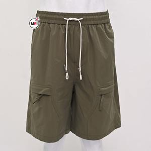 กางเกงขาสั้นกีฬาสีพื้นสำหรับผู้ชาย, กางเกงห้าจุดแห้งเร็วสำหรับใส่กลางแจ้งฤดูร้อน - Product Image 1