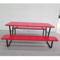 Mobilier de rue pour l'extérieur Banc de pique-nique en acier rectangulaire de 6 pieds Table de pique-nique publique en métal avec parapluie