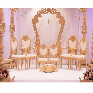 Chaises Vedi à assise basse pour mandaps de mariage, chaises de mariage élégantes en bois, ensemble de chaises en bois élégantes pour mandap de mariage - Product Image 2
