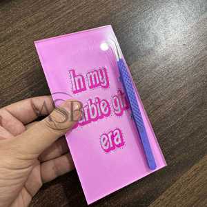 Plateau à cils en acrylique personnalisable avec logo imprimé sur mesure, transparent, avec pince à épiler - Product Image 5