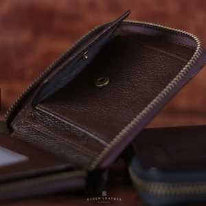 Cartera plegable con cerrojo de cremallera de cuero genuino hecha a mano, diseño moderno a la moda, duradera, compacta, artesanos indonesios expertos - Product Image 3