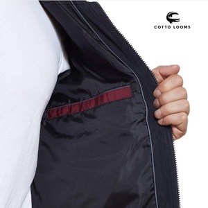 Trendy <b>cropped</b> premium fashionable hooded warm <b>puffer</b> <b>jacket</b> custom mens lightweight OEM ODM 2025 stylish winter outerwear - Product Image 2