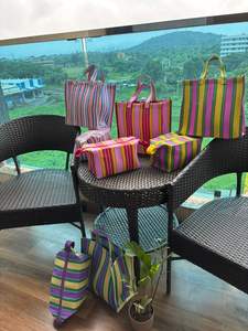 Fantaisie grandes pochettes cosmétiques étui mode recyclé plastique polypropylène Nylon sac pochette ensemble écologique fabriqués à la main sacs - Product Image 2