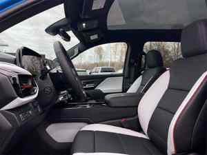 OPCIÓN COMPLETA PARA AUTO USADO: Chevrolet Silverado 2024 DOBLE CABINA, LISTA PARA ENVIAR - Product Image 2