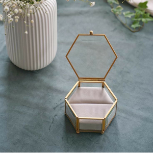 Boîte à cartes décorative de bureau, bordure en laiton doré, boîte à bijoux vintage en verre, boîte à bibelots personnalisée, boîte à bijoux de rangement, finition dorée - Product Image 3