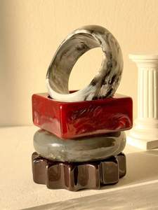 Brazaletes de Resina Pintados a Mano con Estilo Amoroso, Accesorios Únicos Personalizables, Rani Industries RI312, Forma Irregular, Regalo de Boda - Product Image 4