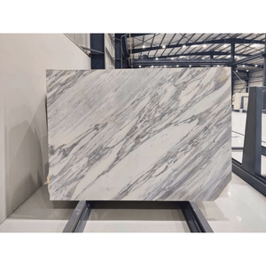 Dalle de marbre blanc de Carrare Pierre de calcite de dolomite naturelle avec un design moderne Surface polie et adoucie Utilisation de villa intérieure étanche - Product Image 1