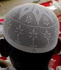 Top qualité musulman prière Tupi Haji tricoté à la main Kufi chapeau meilleure qualité en gros chapeau de prière pour hommes du Bangladesh - Product Image 1