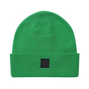 Bonnet en acrylique 100% de haute qualité, respirant, personnalisable, unisexe, chaud pour l'hiver, vente en gros OEM, bonnet jacquard vierge - Product Image 1