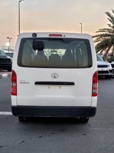 Nueva Toyota Hiace 2026 con Techo Estándar, Motor Diésel 2.7L, Emisión Euro 6, Transmisión Manual, 11-20 Asientos, Volante a la Izquierda - Product Image 6