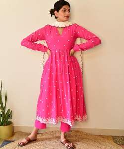 สวยมากและดีไซเนอร์ปาร์ตี้สวมเสื้อเย็บปักถักร้อยสุภาพสตรีอินเดียผู้หญิงเย็บสําเร็จรูปราคาต่ําขายส่งซูราษี - Product Image 3