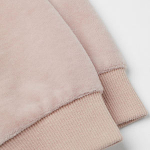 Sudadera con capucha de otoño lavada a la piedra bordada en colores personalizados con pantalones cortos para niños, bolsillos con capucha de manga larga, algodón orgánico - Product Image 2