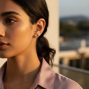 Pendientes de Bola de Plata 925 para Uso Diario, con Baño de Oro de 18K, con Circonita Cúbica con Corte Princesa, para Bodas y Compromisos - Product Image 2