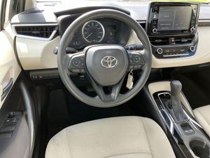 Usado 2022 Toyo-ta Corolla LE - Product Image 3