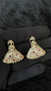 Pendientes elegantes de oro de 18 quilates para mujer, joyería fina, Lustre's Green Lab Grown Diamond Emerald para bodas y fiestas - Product Image 6