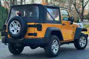 2024 Sport 4x4 Volante a la Izquierda Asientos de Cuero Sin Reserva 1 Propietario Transmisión Manual de 6 Velocidades Acabado Transparente Mayormente sin Modificaciones - Product Image 6