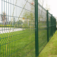 Clôture en fil métallique soudé incurvé 3D, panneau de treillis métallique courbé 3D, clôture de jardin de sécurité extérieure à domicile avec cadre en fer, matériau métallique en PVC