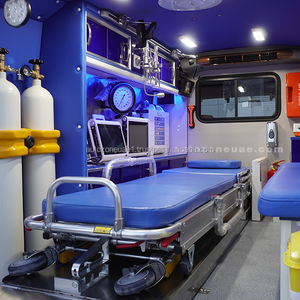 Ambulance diesel 4x4 neuve de haute qualité avec conversion médicale à essence Transmission manuelle d'occasion - Product Image 1