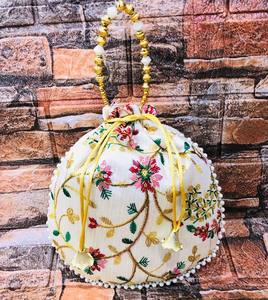 Femmes fantaisie simple face floral travail potli pour minou partie pooja et fonction cherche pour mariage et autre fête - Product Image 1