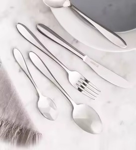 Couverts élégants en finition argentée avec motif d'oiseau doré, collection de couverts haut de gamme pour les repas et les rassemblements spéciaux - Product Image 3