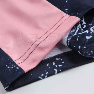 Uniforme de basket-ball réversible le plus vendu Qualité supérieure Sublimation Respirant Grande taille Caractéristiques Ensembles élégants pour l'équipe - Product Image 4