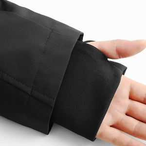 Chaqueta con Capucha y Bolsillos Tipo Cargo para Hombre, Estilo Techwear Negro, Cierre Completo, Cuello Alto, Resistente al Viento, Táctica, Urbana - Product Image 4