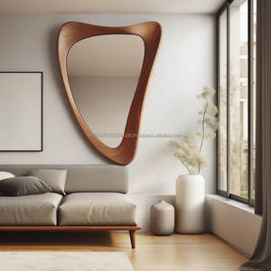 Miroir mural de vanité KALATRI artisanal, écologique, léger, classique, Art Déco, asymétrique, irrégulier, ondulé, en bois de noyer véritable - Product Image 1