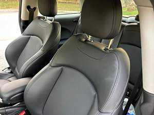 Mini Cooper S Hardtop 2023 de Aspecto Elegante, Transmisión Manual de 6 Velocidades, Motor Turbo de 4 Cilindros - Product Image 6