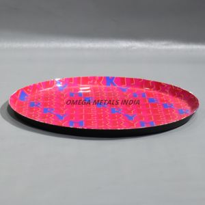 ถาดเสิร์ฟสีแดงมีสไตล์พร้อมการออกแบบเครื่องประดับวันหยุดขี้เล่นเหมาะสำหรับเสิร์ฟของว่างและสังสรรค์ในเทศกาล - Product Image 5