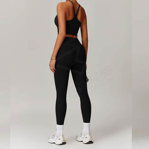Ensemble de yoga sans couture de haute qualité pour femmes ensemble de yoga en polyester Spandex vendu à chaud pour femmes - Product Image 3