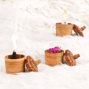 Porte-bougies en bois d'olivier faits à la main pour un usage décoratif, artisanat en bois, enseignes murales - Fabriqué au Tennessee - Product Image 3