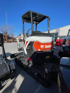 Mini-excavatrice E38 2024, 3-4 tonnes, chenilles, vérin hydraulique Eaton, pompe Shimadzu, moteur Doosan/Changchai/Yanmar, haute capacité de creusement - Product Image 4