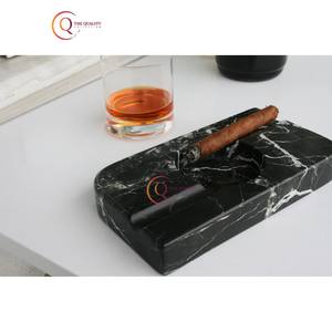 Cendrier élégant en marbre naturel brillant Cendrier décoratif moderne Stockage de cendres de table Cendrier résistant à la rouille Bar Hôtel Accessoires - Product Image 1