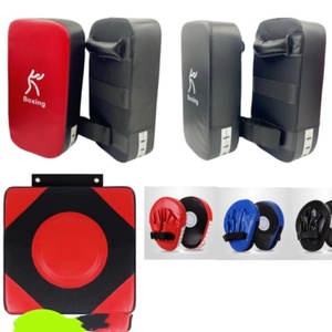 40*40cm <span class=keywords><strong>Sac</strong></span> <span class=keywords><strong>de</strong></span> <span class=keywords><strong>Frappe</strong></span> Silencieux Main <span class=keywords><strong>Pied</strong></span> Bullseye Mur Monté Boxe Mur Cible Home Training Mur Punching Pads Ménage Intérieur - Product Image 2