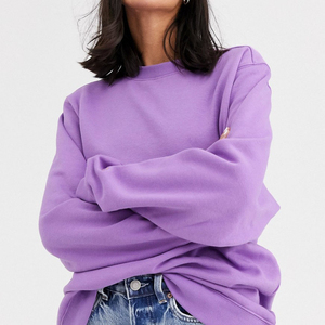 Wholesale <b>Women's</b> Oversized Long Sleeve Pullover Sweatshirt Custom Logo Crewneck in <b>Black</b> 100% Cotton for Winter - Product Image 3