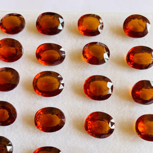 โกเมนเฮสโซไนท์ธรรมชาติจากบราซิลเป็น AAA แบบหลวมการตัดรูปไข่การตัดที่สมบูรณ์แบบได้รับการรับรองสำหรับการใช้เครื่องประดับ - Product Image 1