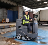 Mesin Pembersih Lantai IEC XS110 Ride on Floor Sweeper Scrubber dengan Lebar Pembersihan 650mm, Peralatan Pembersih Komersial untuk Tempat Parkir dan Pabrik