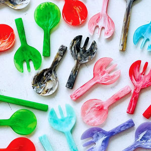 Ensemble d'ustensiles de service en résine marbrée pour salade, cuillère, fourchette, vaisselle, ustensiles de cuisine, service de traiteur, buffet, restaurant, outils alimentaires - Product Image 1