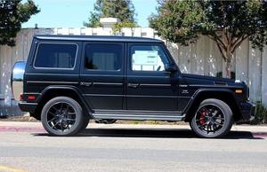 Vente de Mercedes Classe G 2017 Noir Magno Nuit Moteur Turbo Sièges en Cuir Transmission Intégrale ACC Jantes en Alliage R19 Volant à Gauche SUV Automatique - Product Image 2