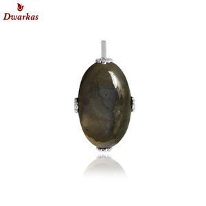 Fabricación al por mayor de piedras preciosas de alta calidad, colgante de piedras preciosas de cuarzo ahumado de plata de ley 925, disponible en stock a bajo precio - Product Image 4