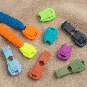 Al por mayor: Clip de bloqueo de extremo de cordón de nailon plástico para cordones de mochilas, equipaje, prendas de vestir y cordones de zapatos - Product Image 2